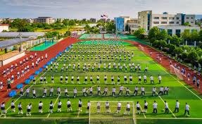 曼联最青睐的中场引援目标身价或将超过1亿英镑。